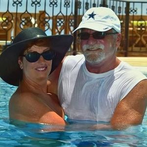 Meet your Posher, Cynthia